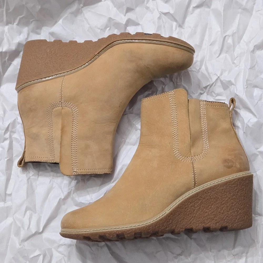 Timberland Amston Chelsea Boots‎ Womens 9 Tan Leather Wedge Lug Sole Minimalist